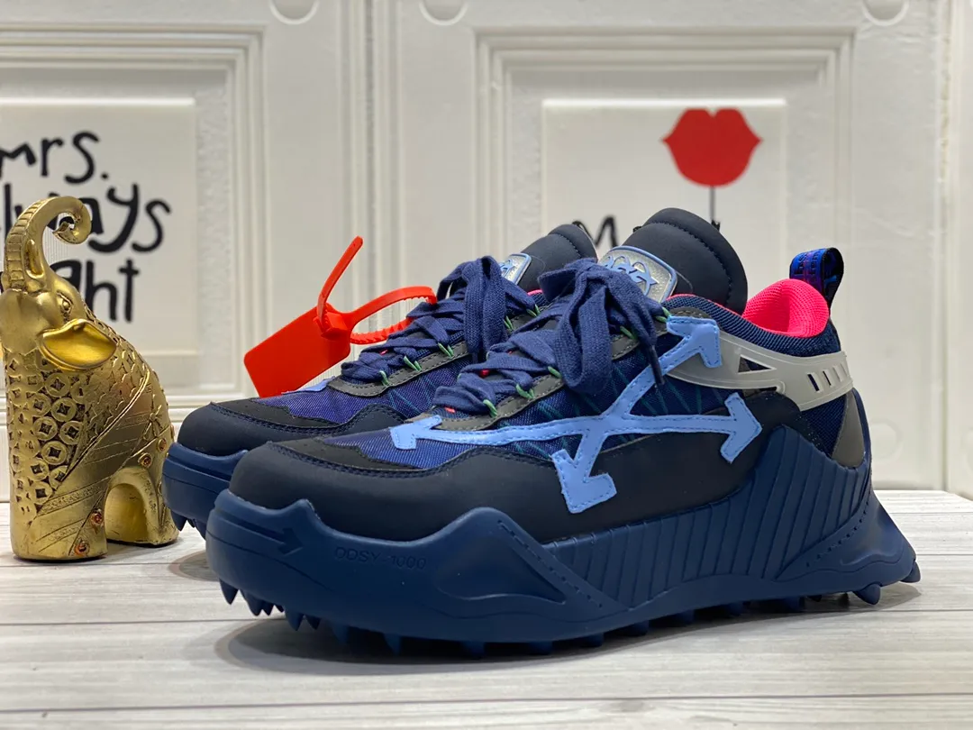 Men's Men's Shoes💰480🌼【New Style】High-end Boutique-🤷‍♂🤷‍♂OFF-WHITE x Air Jordan 】1 The joint shoe has been highly concerned by everyone since its design. The new shoe is shown in the popular Chicago bull white and yellow LOGO color scheme. The shoe body is made of cowhide, cow suede, and other materials. In addition to the X hidden on the inside of the leather, the oversized Swoosh, OFF-WHITE for Nike, Air Jordan 1 birth information and AIR are displayed on both sides of the shoe. The iconic details of OFF-WHITE can be seen on the sole and insole. You can choose a pair if you like the style. Code: 39-44 (45 can be customized